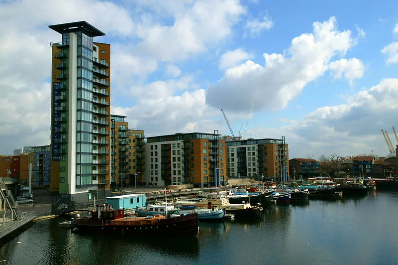 Fraser Place Canary Wharf