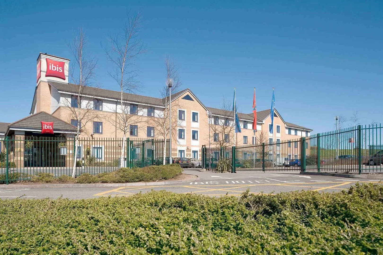 Travelodge Cardiff Gate