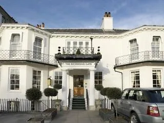 Richmond Harbour Hotel