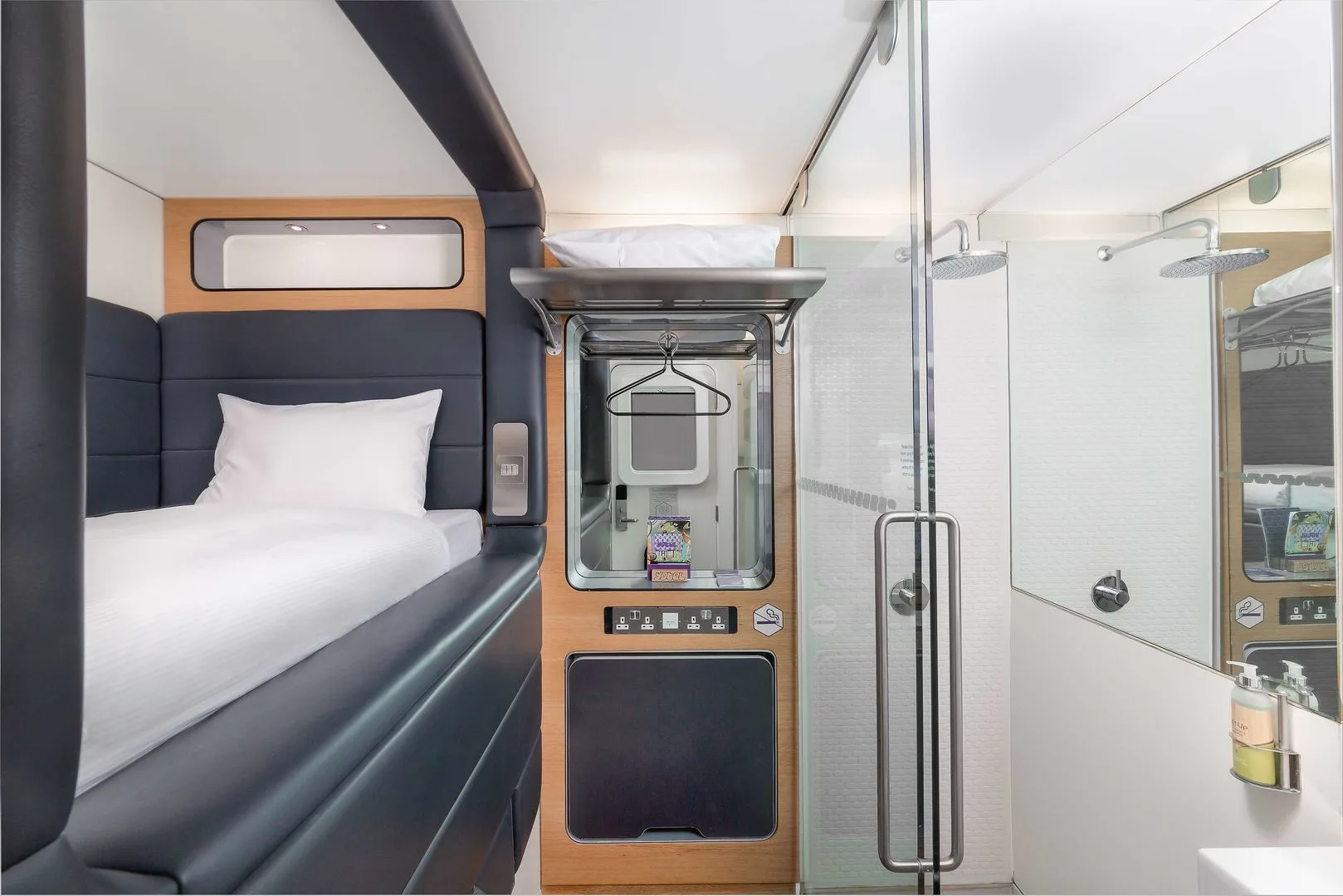 YOTELAIR London Heathrow