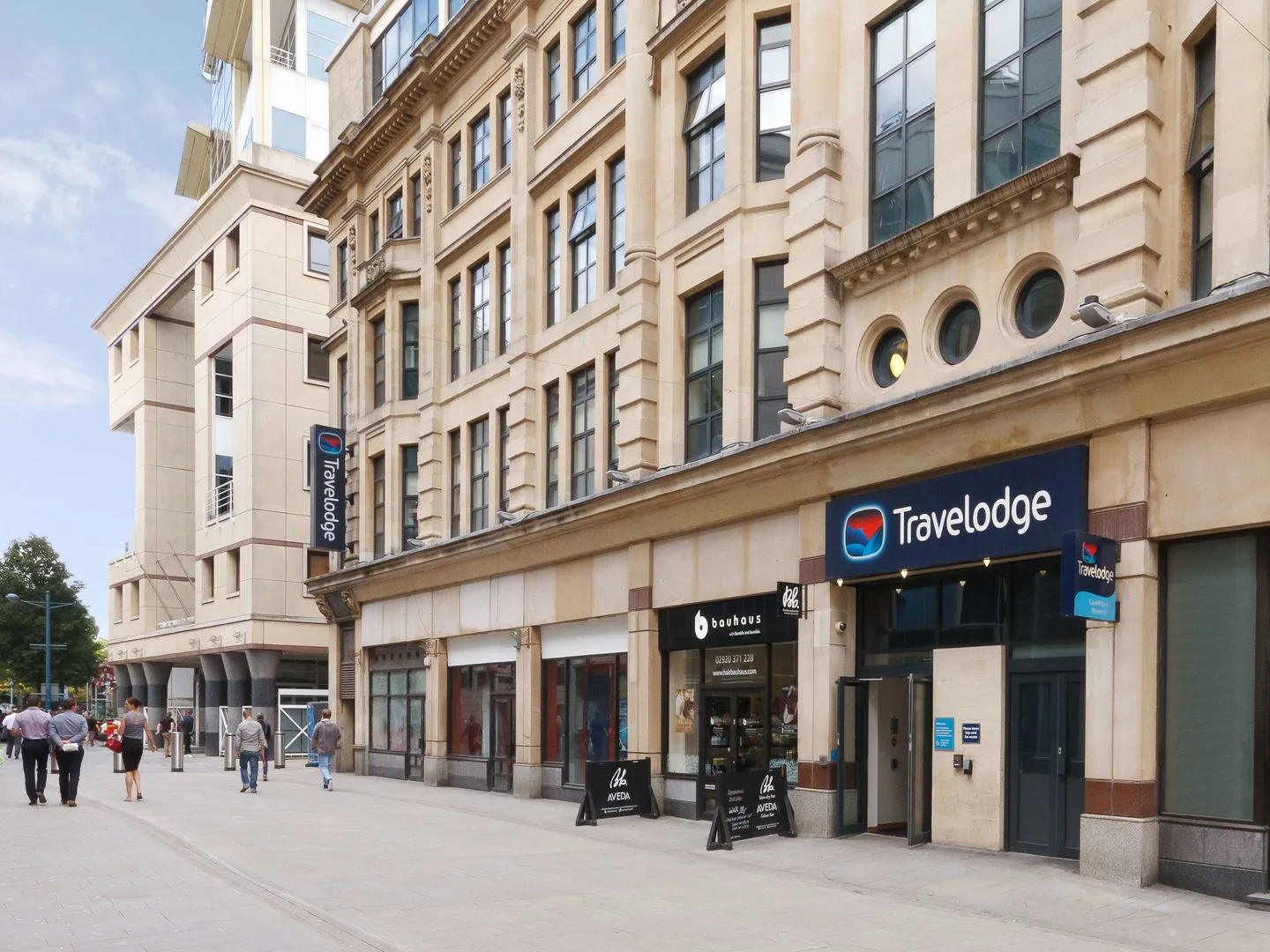 Travelodge Cardiff Central Queen Street