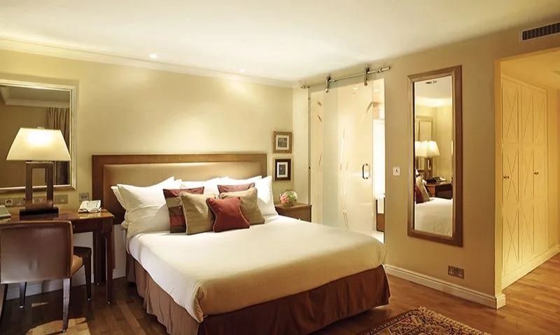 Holmes Hotel London